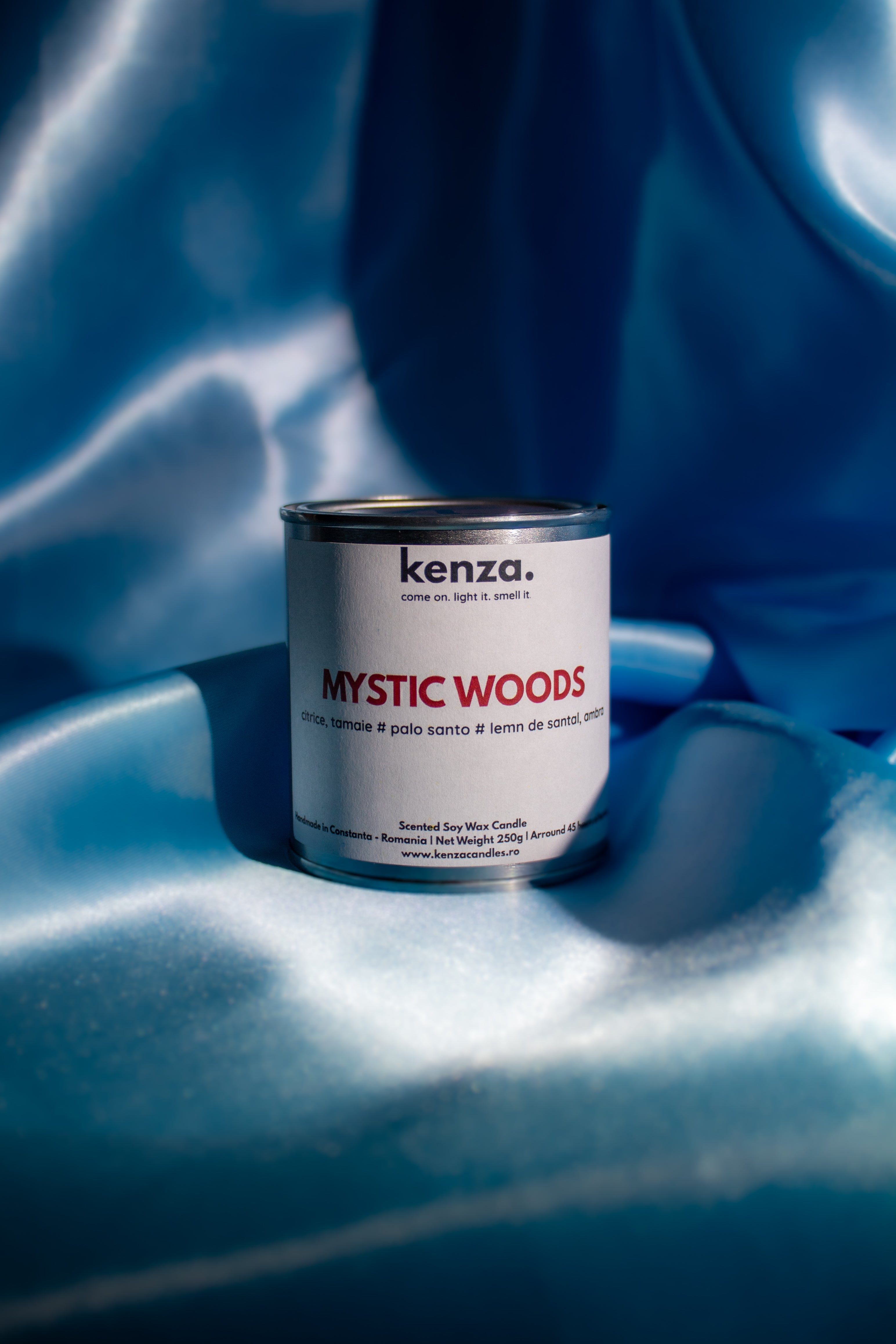 Lumânare MYSTIC WOODS/250g - Tamâie, Palo Santo, Lemn de Santal